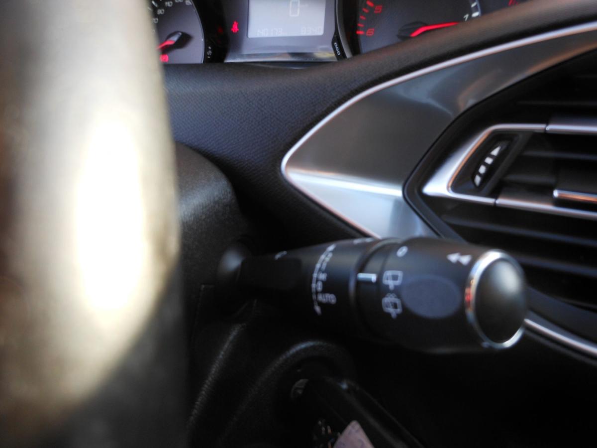 peugeot-308-sw-2015-diesel-1560cc