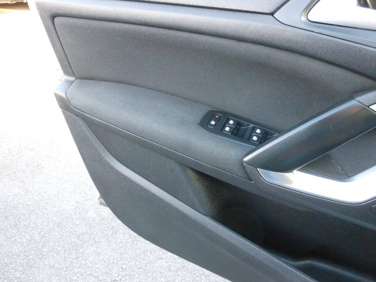 peugeot-308-sw-2015-diesel-1560cc