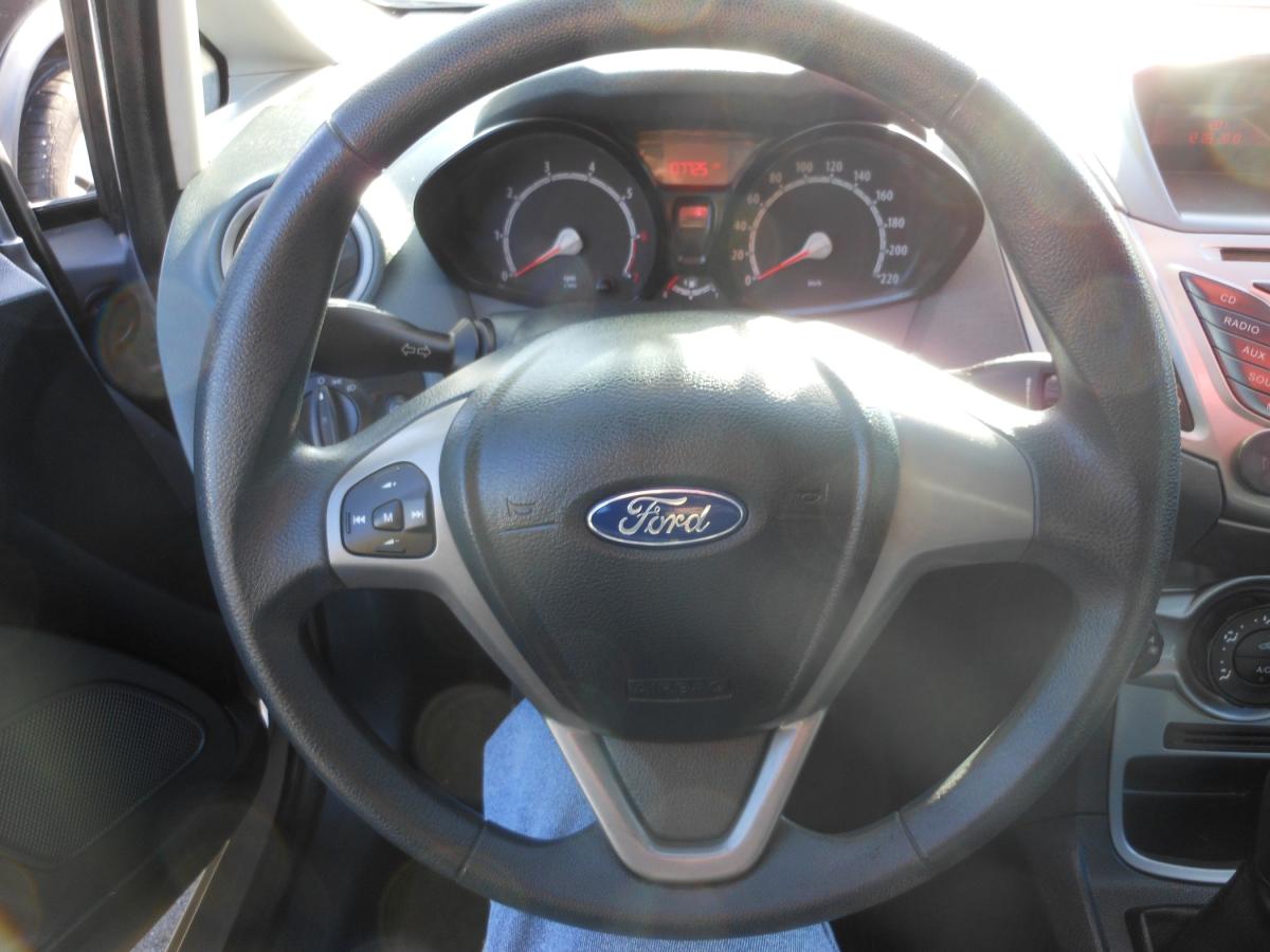 ford-fiesta-2010-gasolina-1242cc