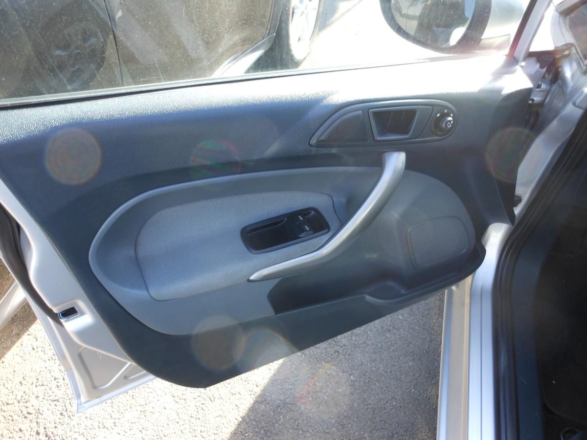 ford-fiesta-2010-gasolina-1242cc
