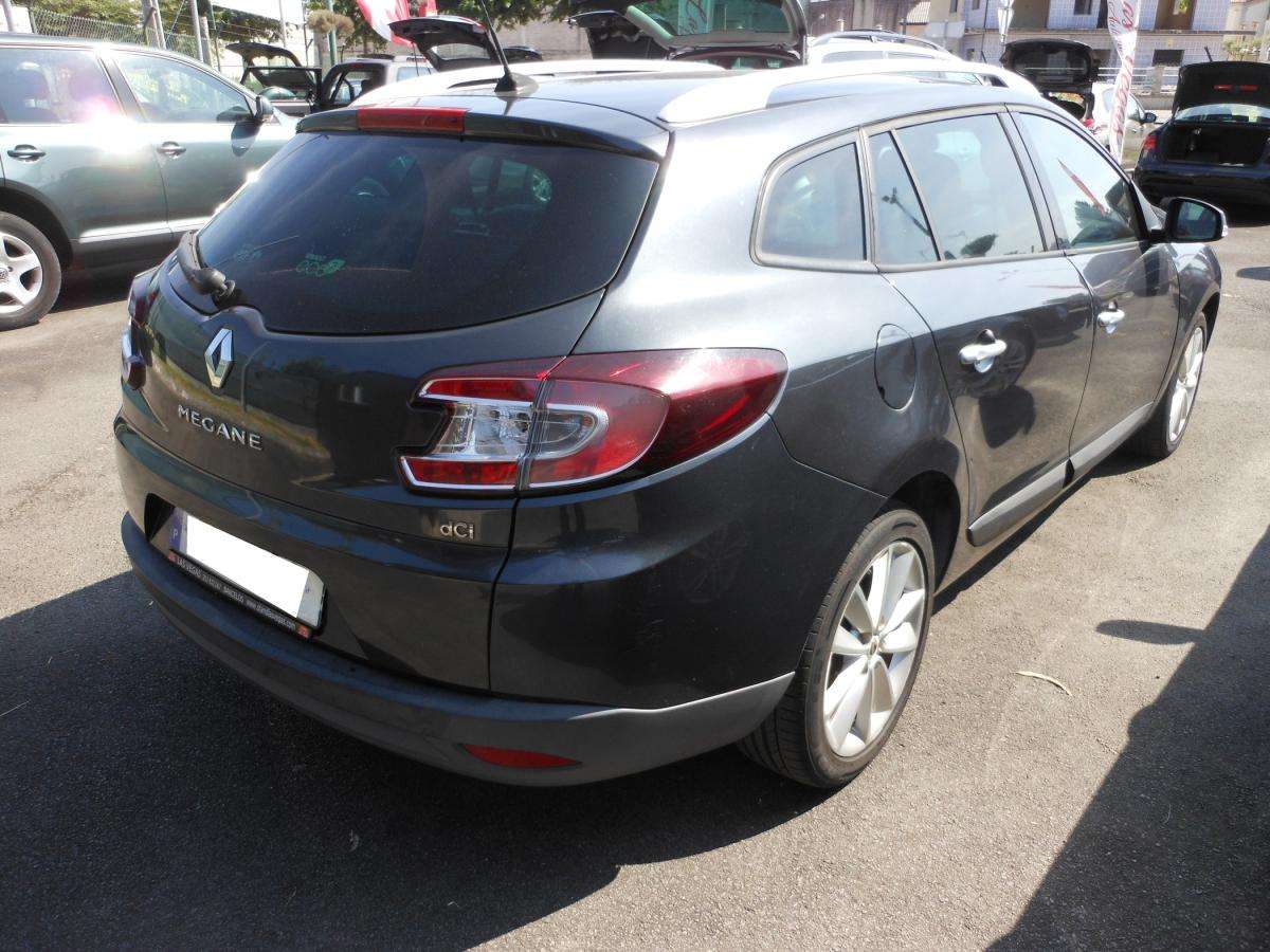 renault-megane-sport-tourer-2011-diesel-1461cc