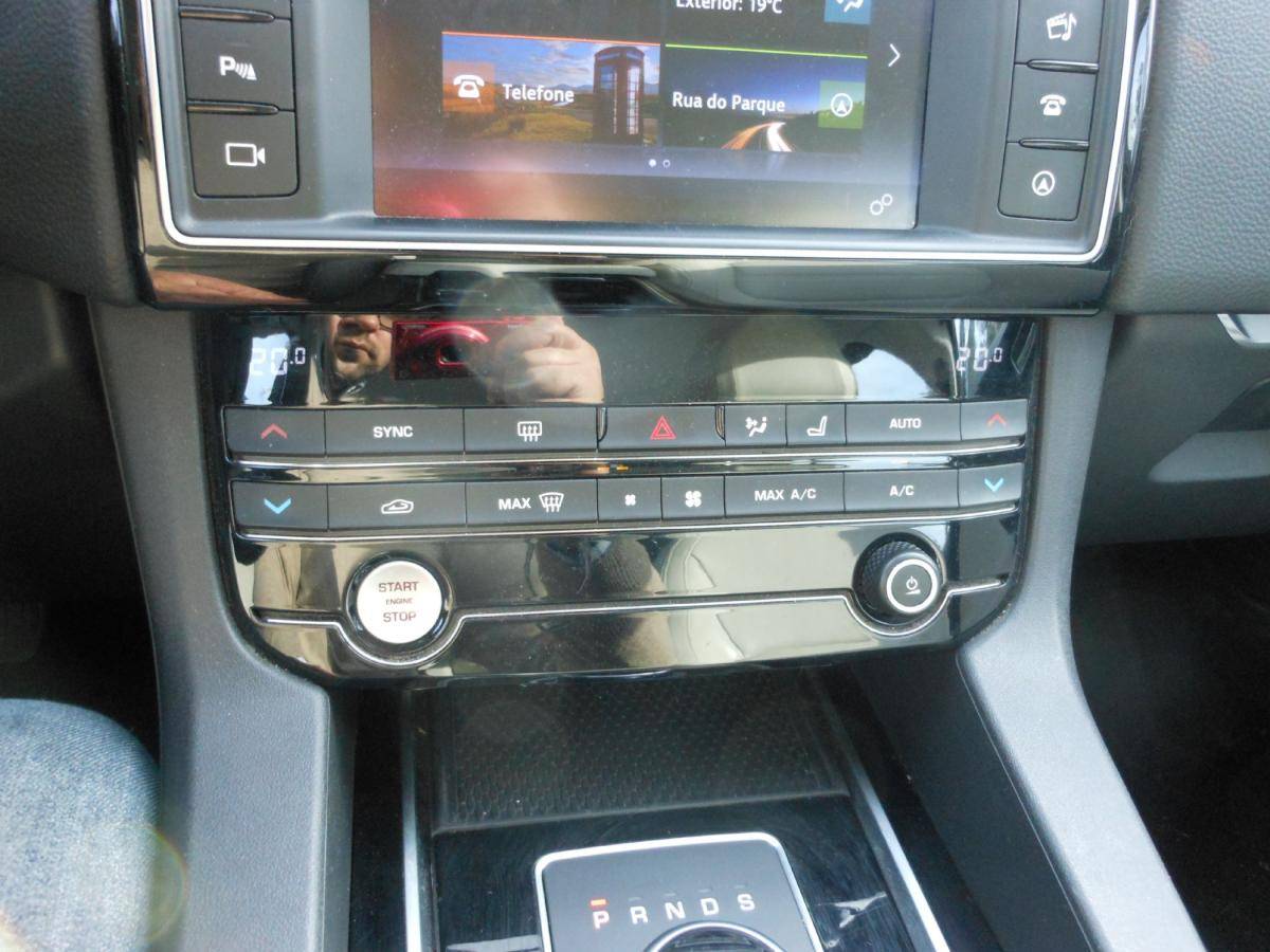 jaguar-f-pace-2017-diesel-1999cc