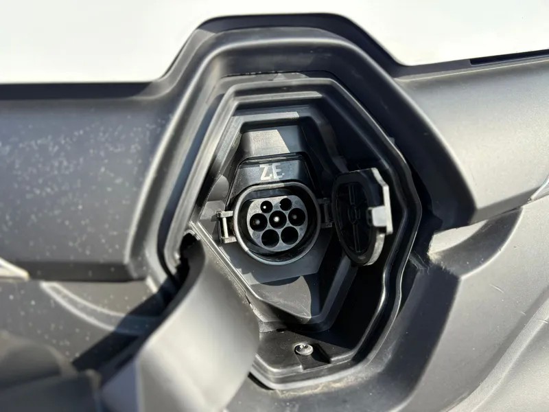 renault-kangoo-2018-eletrico-0cc