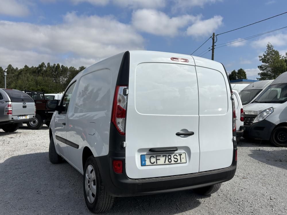 renault-kangoo-2018-eletrico-117cc