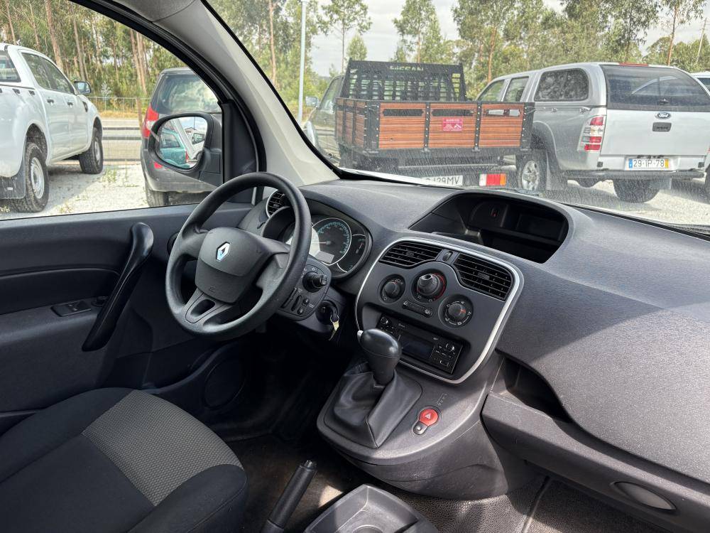 renault-kangoo-2018-eletrico-117cc