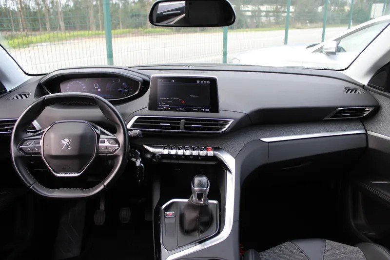 peugeot-5008-2019-diesel-1499cc