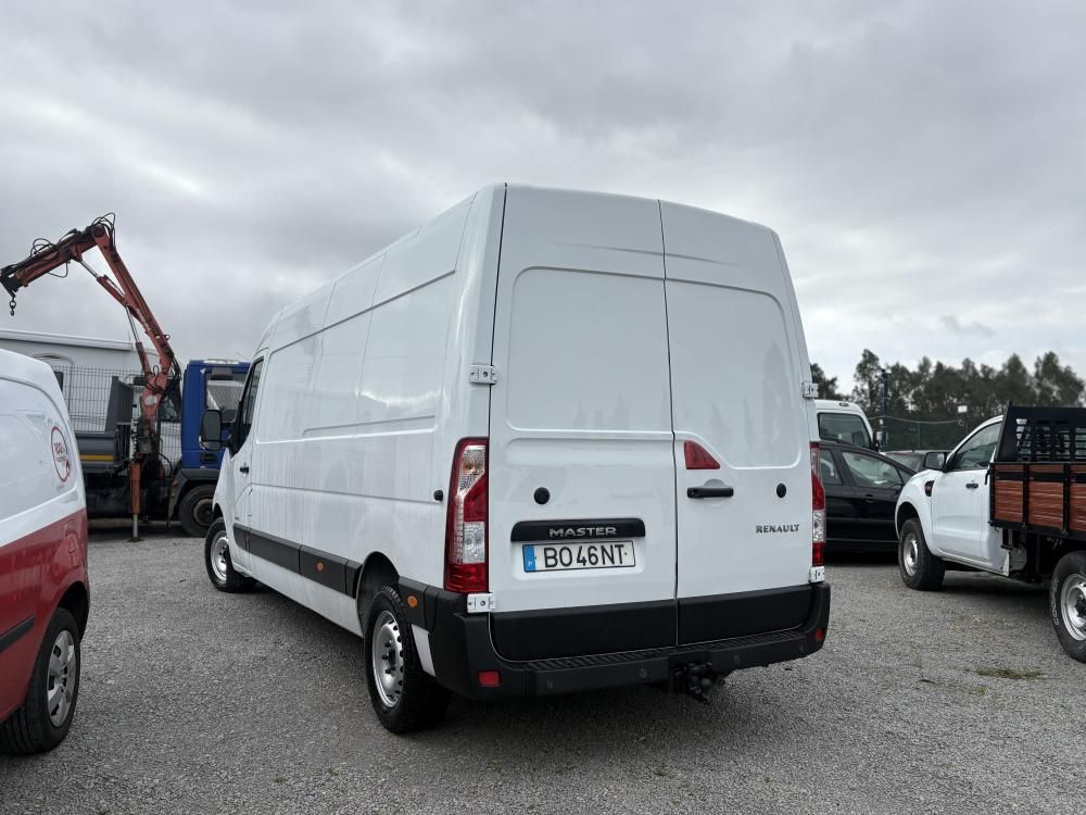 renault-master-2018-diesel-2299cc