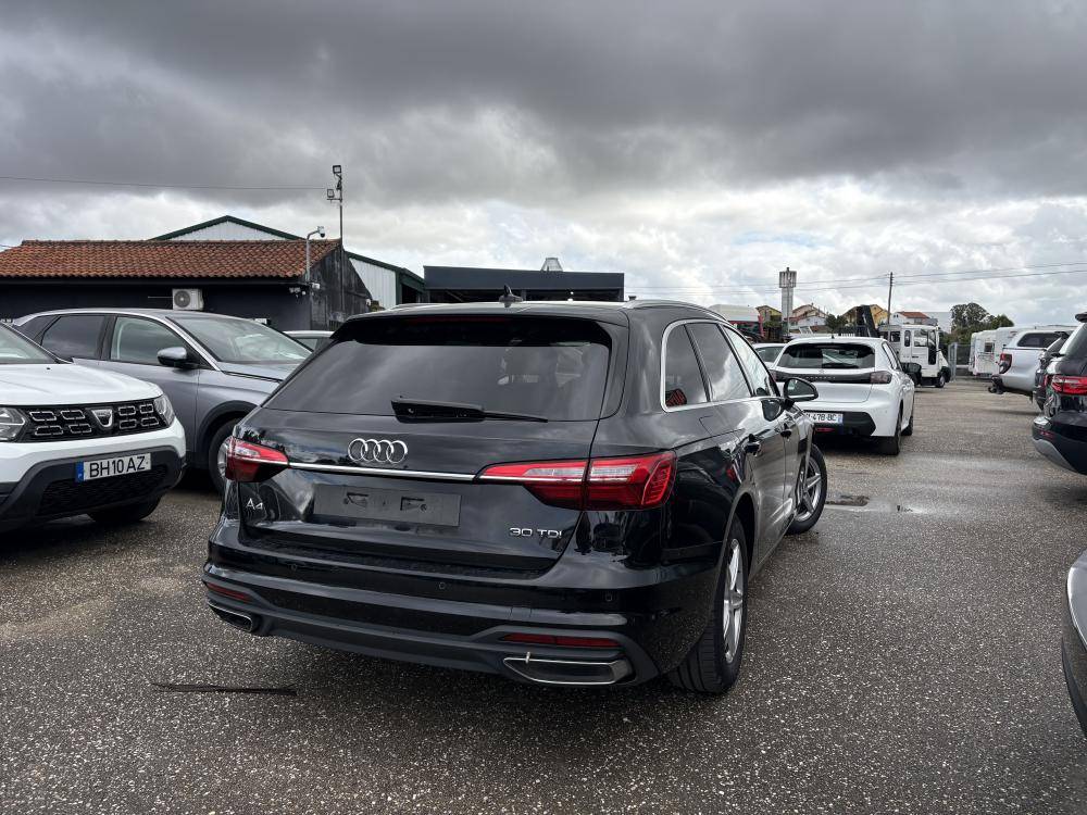 audi-a4-avant-2023-diesel-1968cc