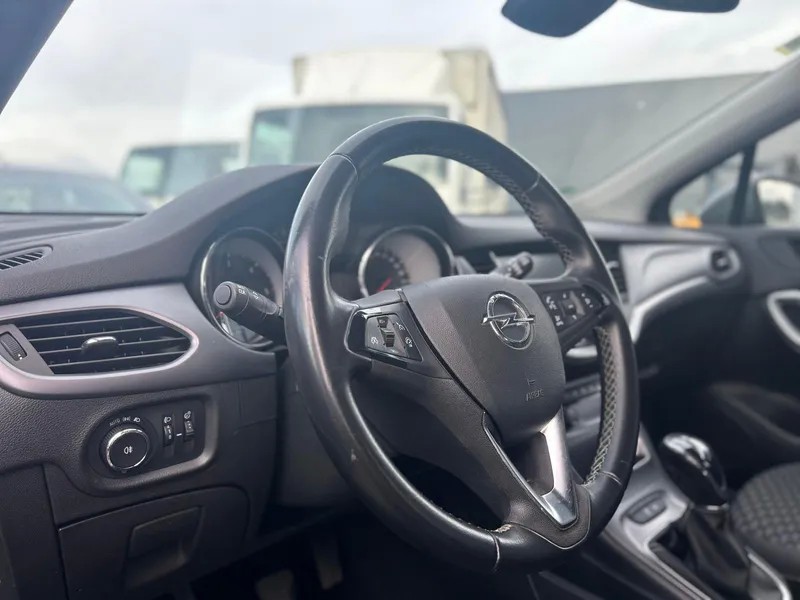 opel-astra-2018-diesel-1598cc