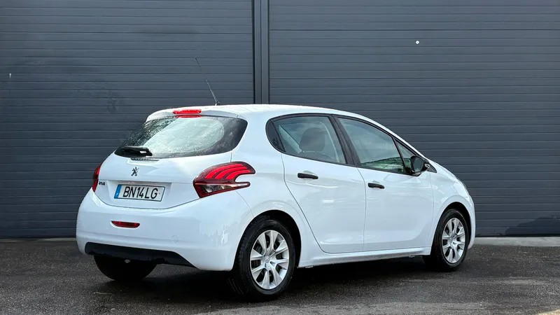 peugeot-208-2018-gasolina-1199cc