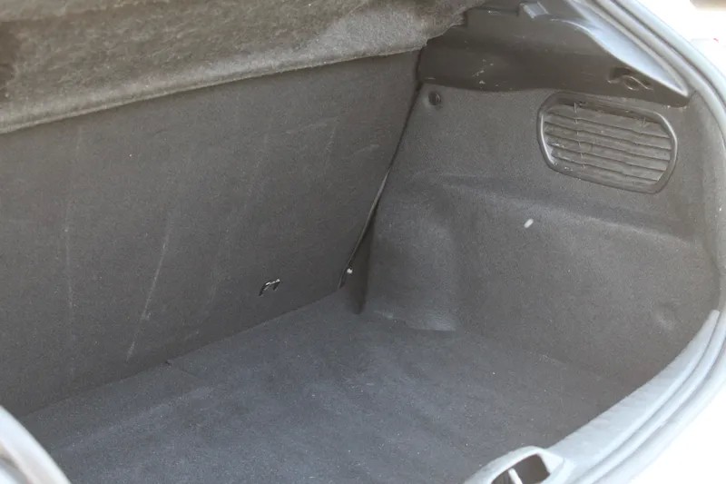 peugeot-208-2018-gasolina-1199cc