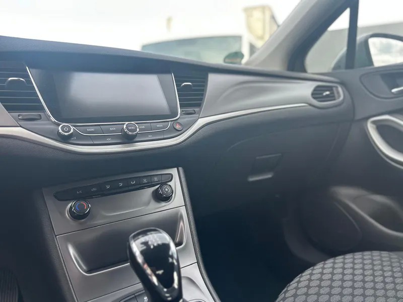 opel-astra-2018-diesel-1598cc