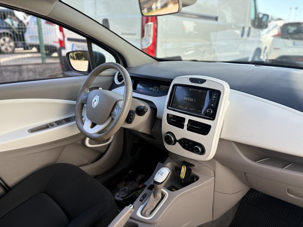renault-zoe-2017-eletrico-0cc