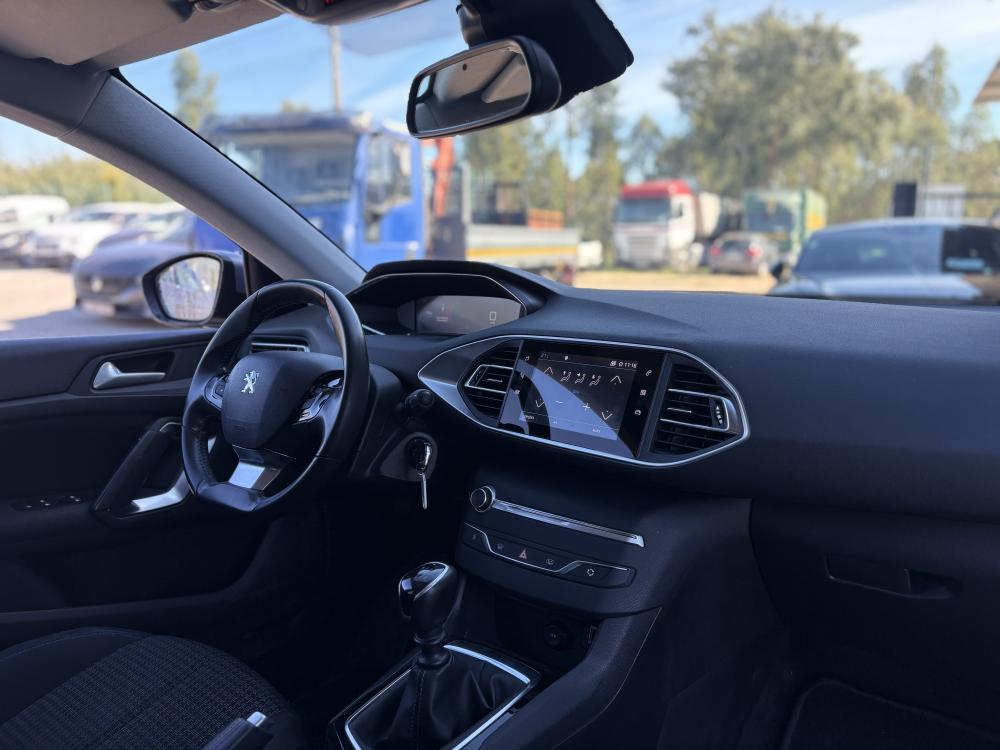 peugeot-308-2020-diesel-1499cc