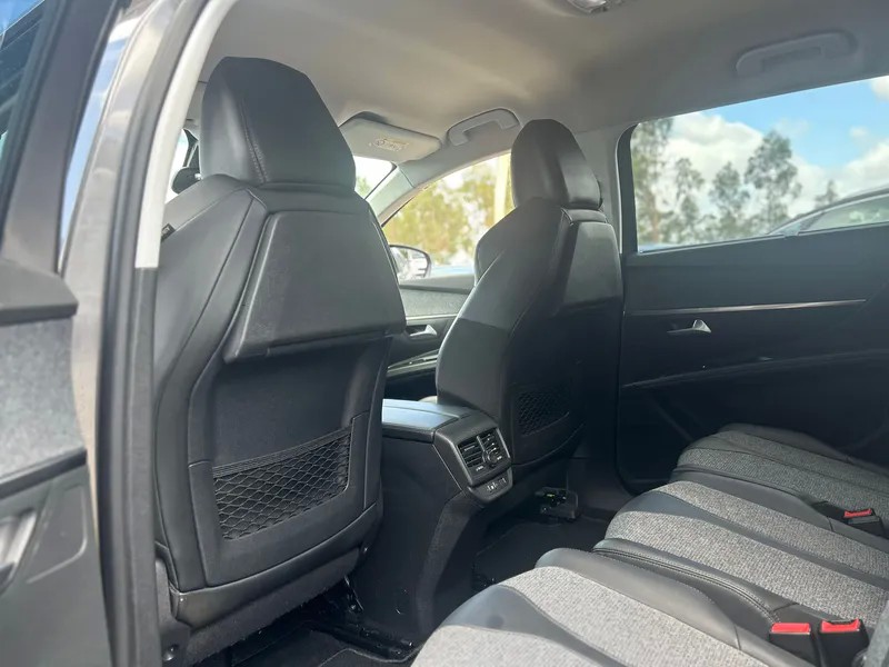 peugeot-5008-2018-diesel-1499cc