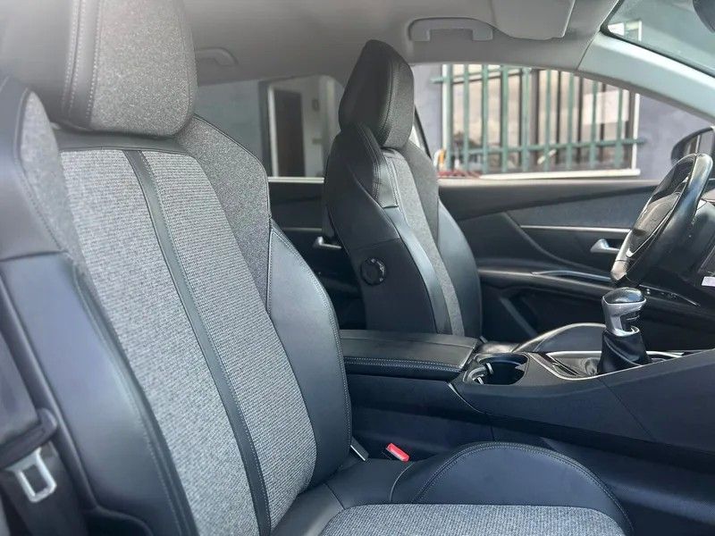 peugeot-5008-2018-diesel-1499cc