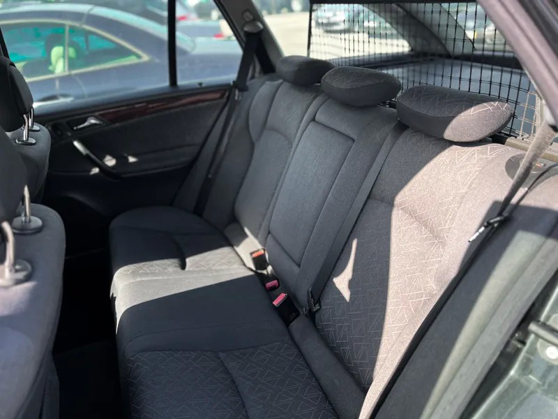mercedes-benz-classe-c-2005-diesel-2148cc
