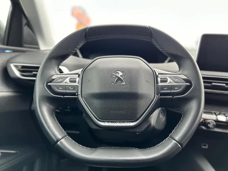 peugeot-5008-2019-diesel-1499cc