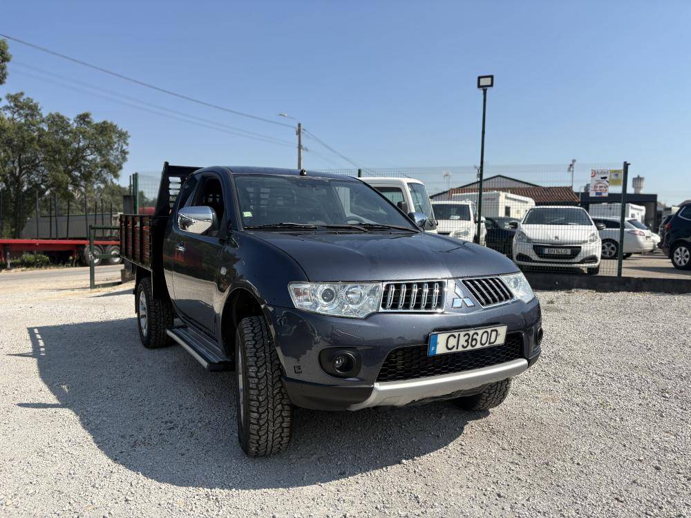mitsubishi-l200-2010-diesel-2477cc