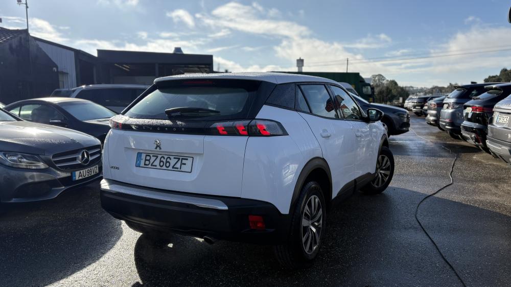 peugeot-2008-2021-diesel-1499cc