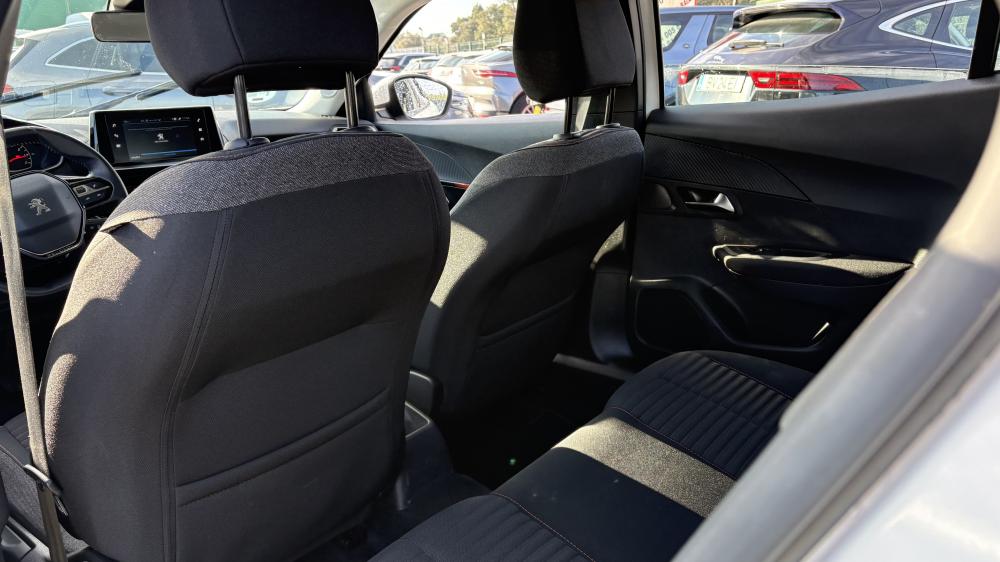 peugeot-2008-2021-diesel-1499cc
