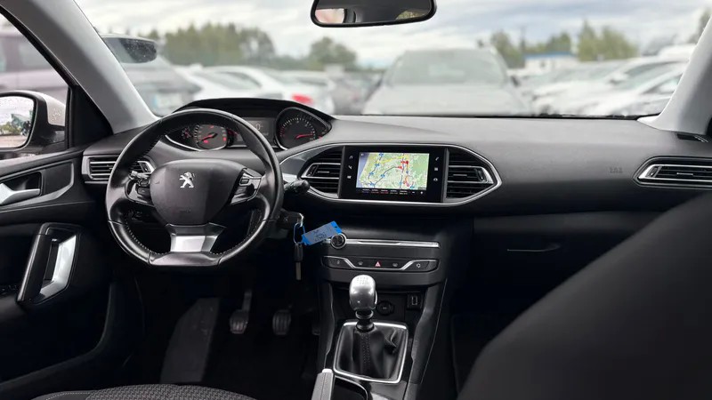 peugeot-308-sw-2019-diesel-1499cc