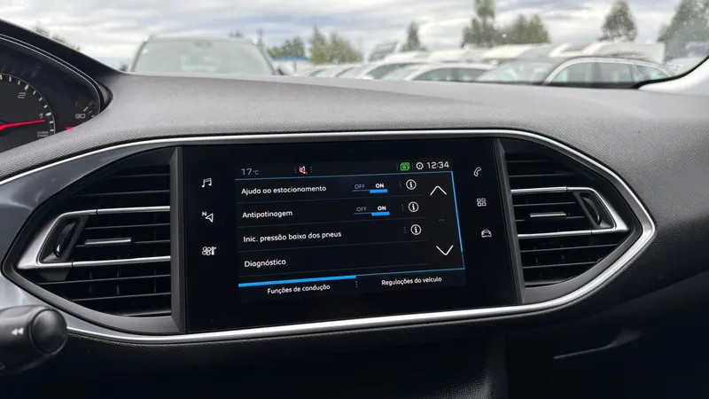 peugeot-308-sw-2019-diesel-1499cc