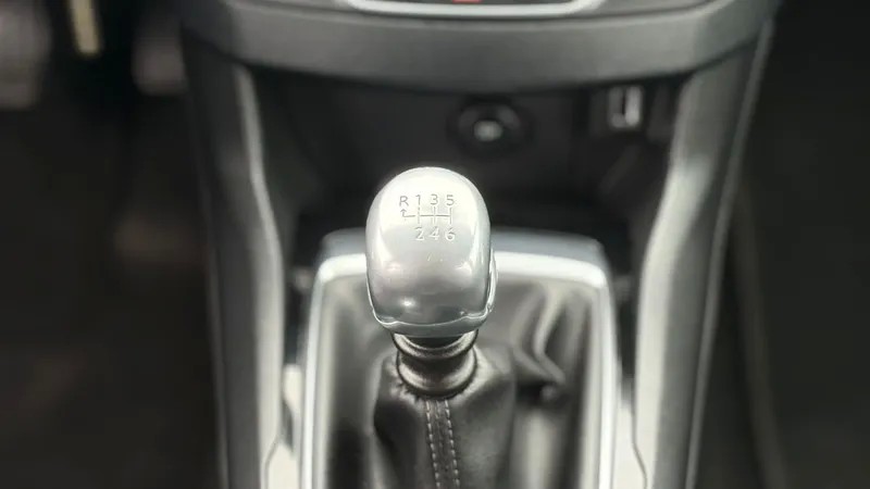 peugeot-308-sw-2019-diesel-1499cc