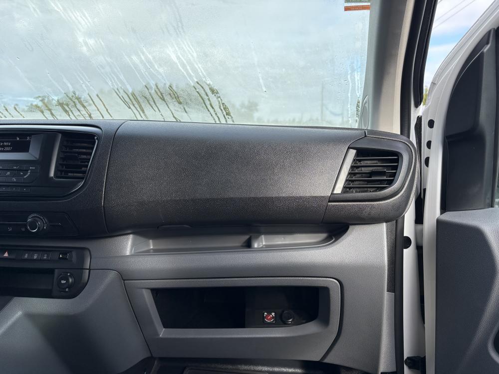 citroen-jumpy-2021-diesel-1499cc