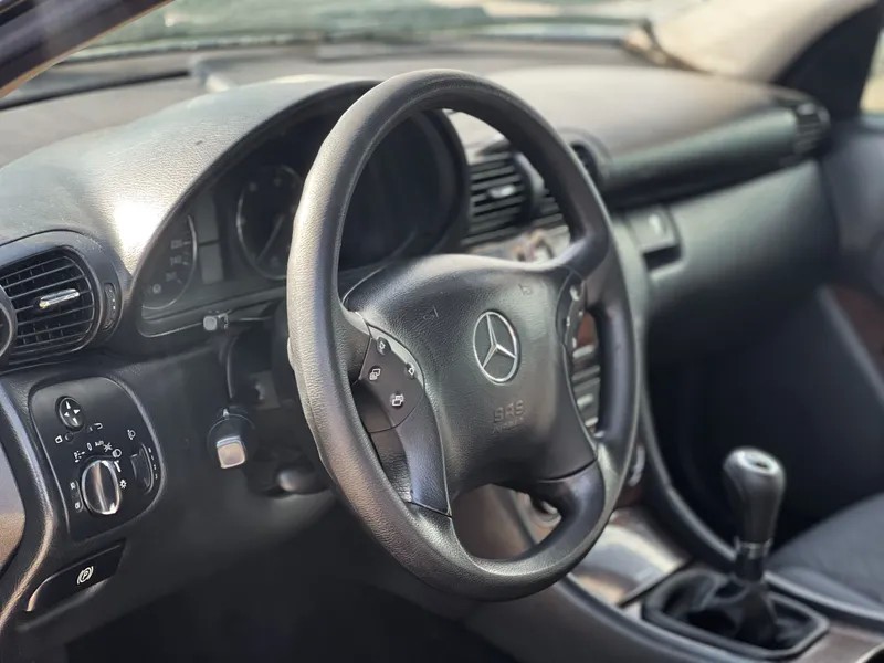 mercedes-benz-classe-c-2005-diesel-2148cc