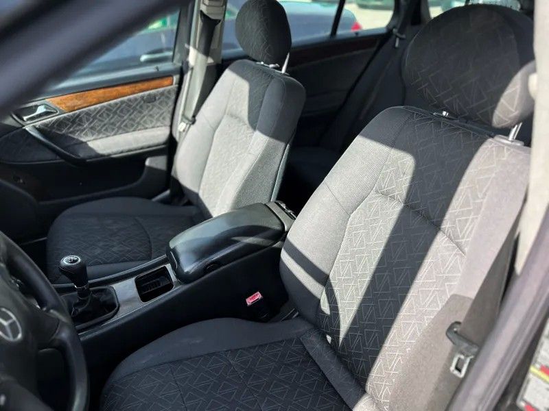 mercedes-benz-classe-c-2005-diesel-2148cc