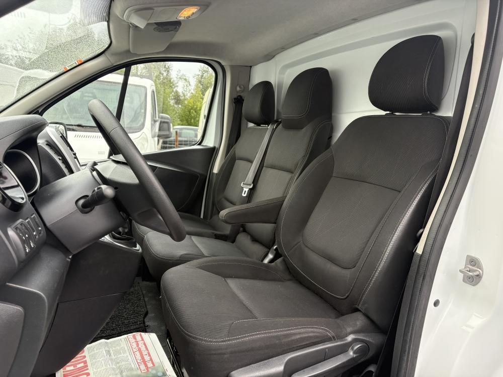 renault-trafic-2020-diesel-1598cc