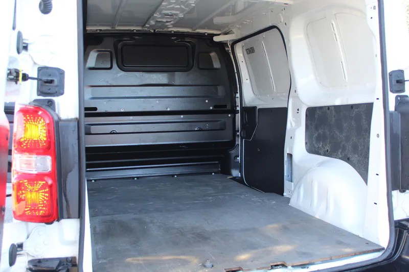 citroen-jumpy-2019-diesel-1499cc
