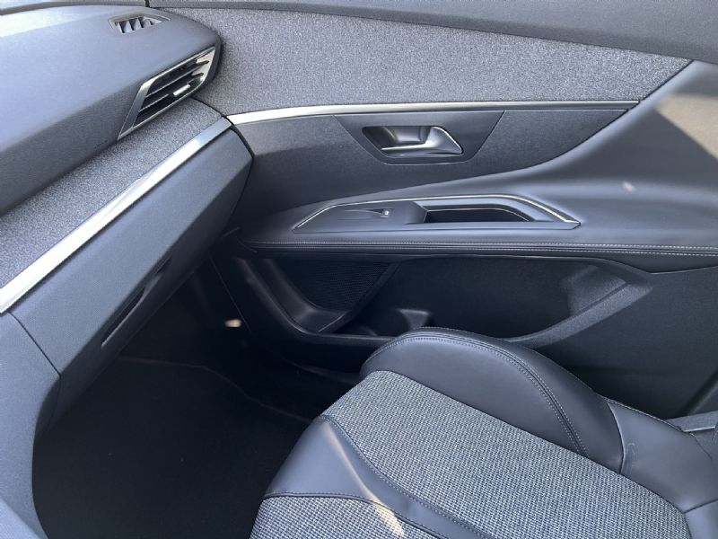 peugeot-3008-2018-diesel-1499cc