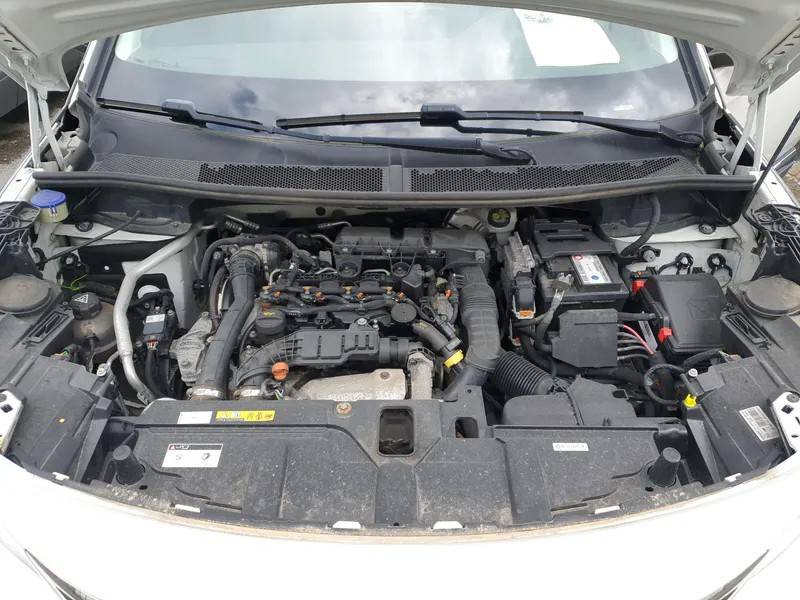 peugeot-3008-2018-diesel-1499cc