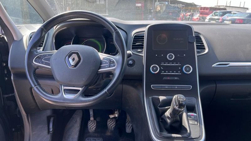 renault-grand-scenic-2018-diesel-1461cc
