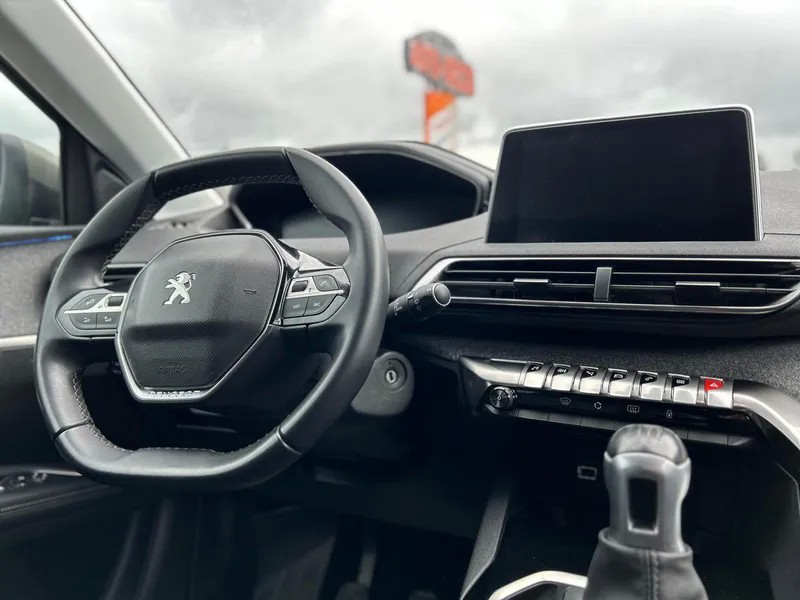 peugeot-5008-2019-diesel-1499cc