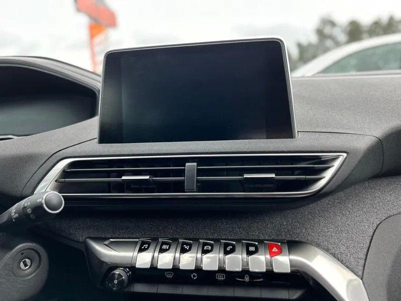 peugeot-5008-2019-diesel-1499cc