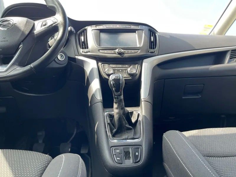 opel-zafira-2018-diesel-1598cc