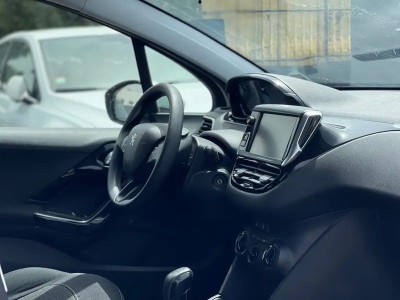 peugeot-208-2019-diesel-1499cc