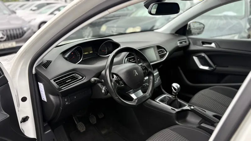 peugeot-308-sw-2019-diesel-1499cc