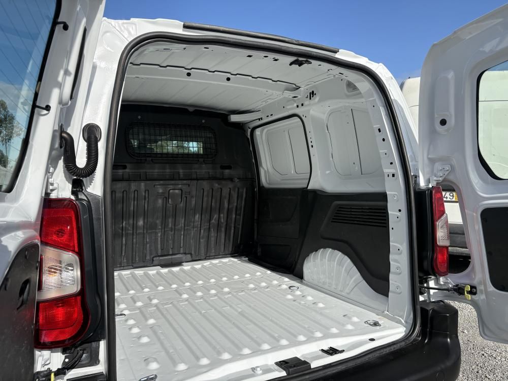 peugeot-partner-2020-diesel-1499cc