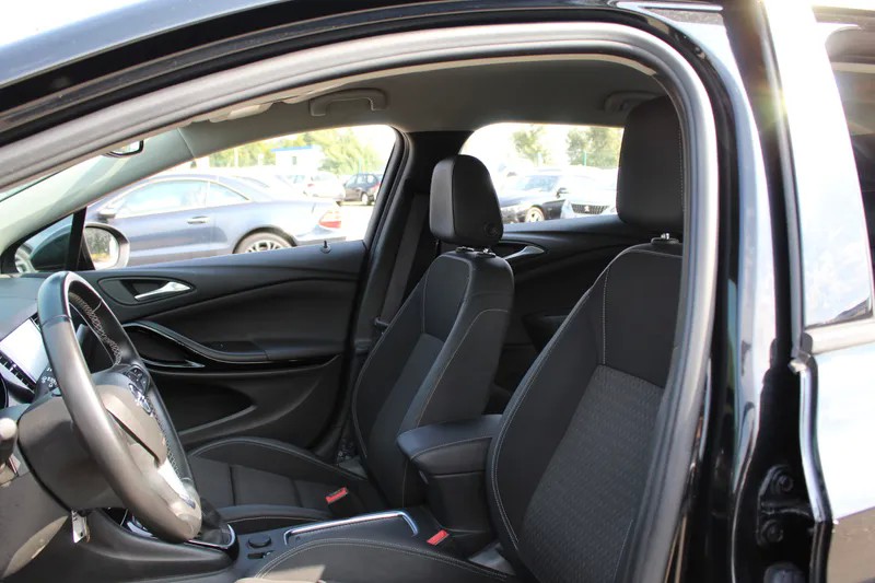 opel-astra-sport-tourer-2019-diesel-1598cc