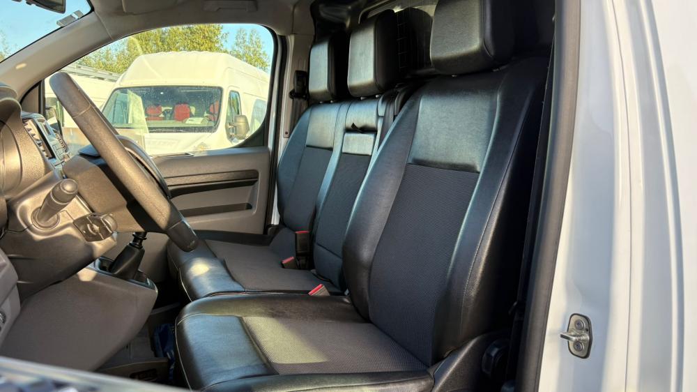 peugeot-expert-2019-diesel-1560cc
