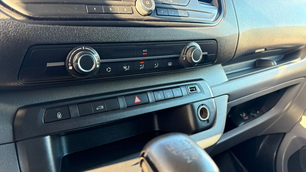 peugeot-expert-2019-diesel-1560cc