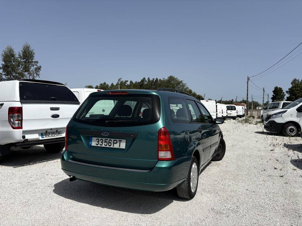 ford-focus-2000-gasolina-1388cc
