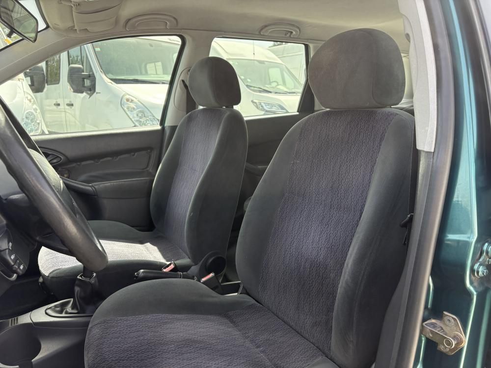 ford-focus-2000-gasolina-1388cc