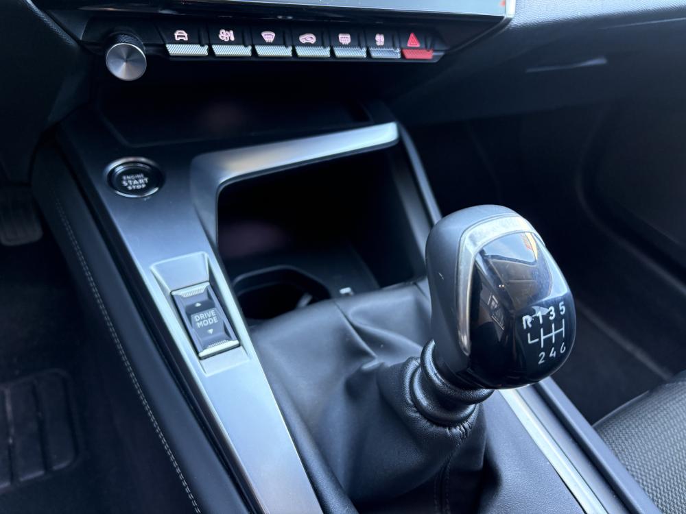 peugeot-308-sw-2022-diesel-1499cc