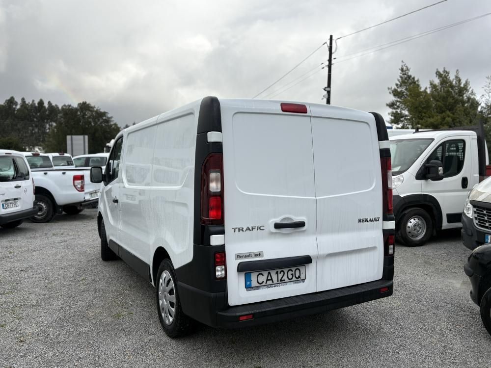 renault-trafic-2020-diesel-1598cc