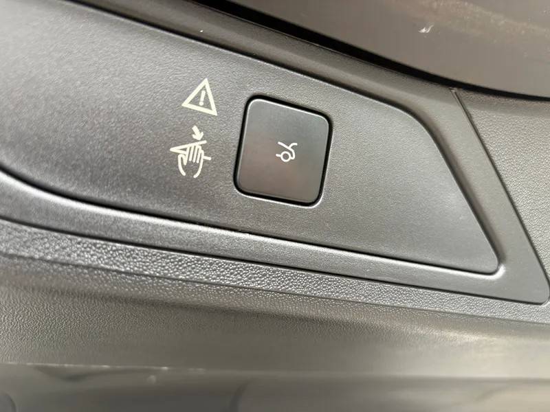 citroen-spacetourer-2019-diesel-1499cc